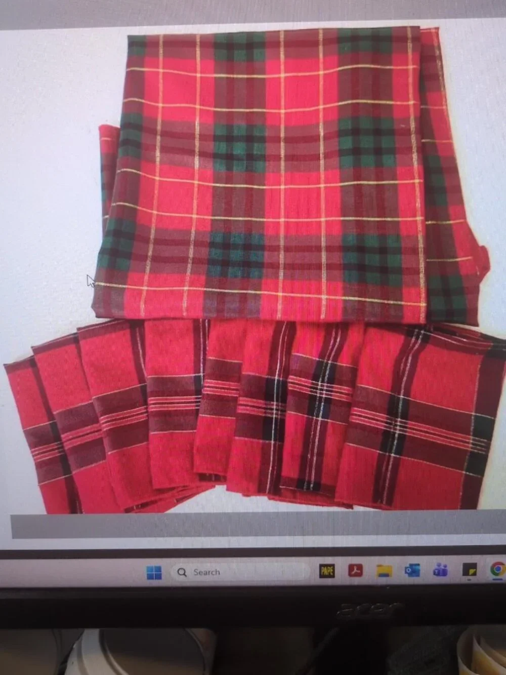 Home Collection Red Plaid Christmas Tablecloth & 8 Napkin Set 60 X 84 Tradition
